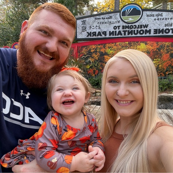 Meet your Posher, Tyler - Picture 1 of 1